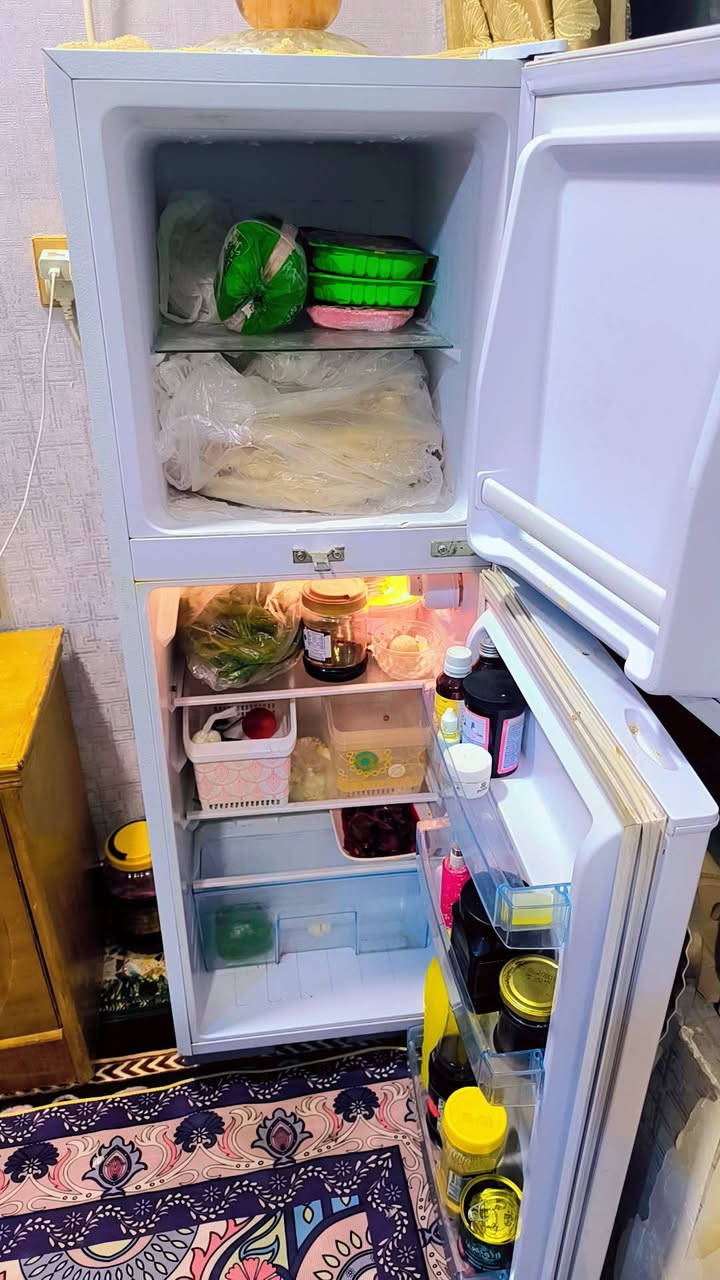 ثلاجة مستعملة قليل كلش تجميدها واضح يمكم بصور حجمها 10 قدم اي عطل مابيها مكاني البلديات سعرها 140 وبيها مجال لشراي لتواصل ع رقم +964 771 578 8811


**إذا كنت صاحب هذا الإعلان وتريد حذفه لأي سبب، رجاءا أرسل رسالة إلى الدعم الفني**