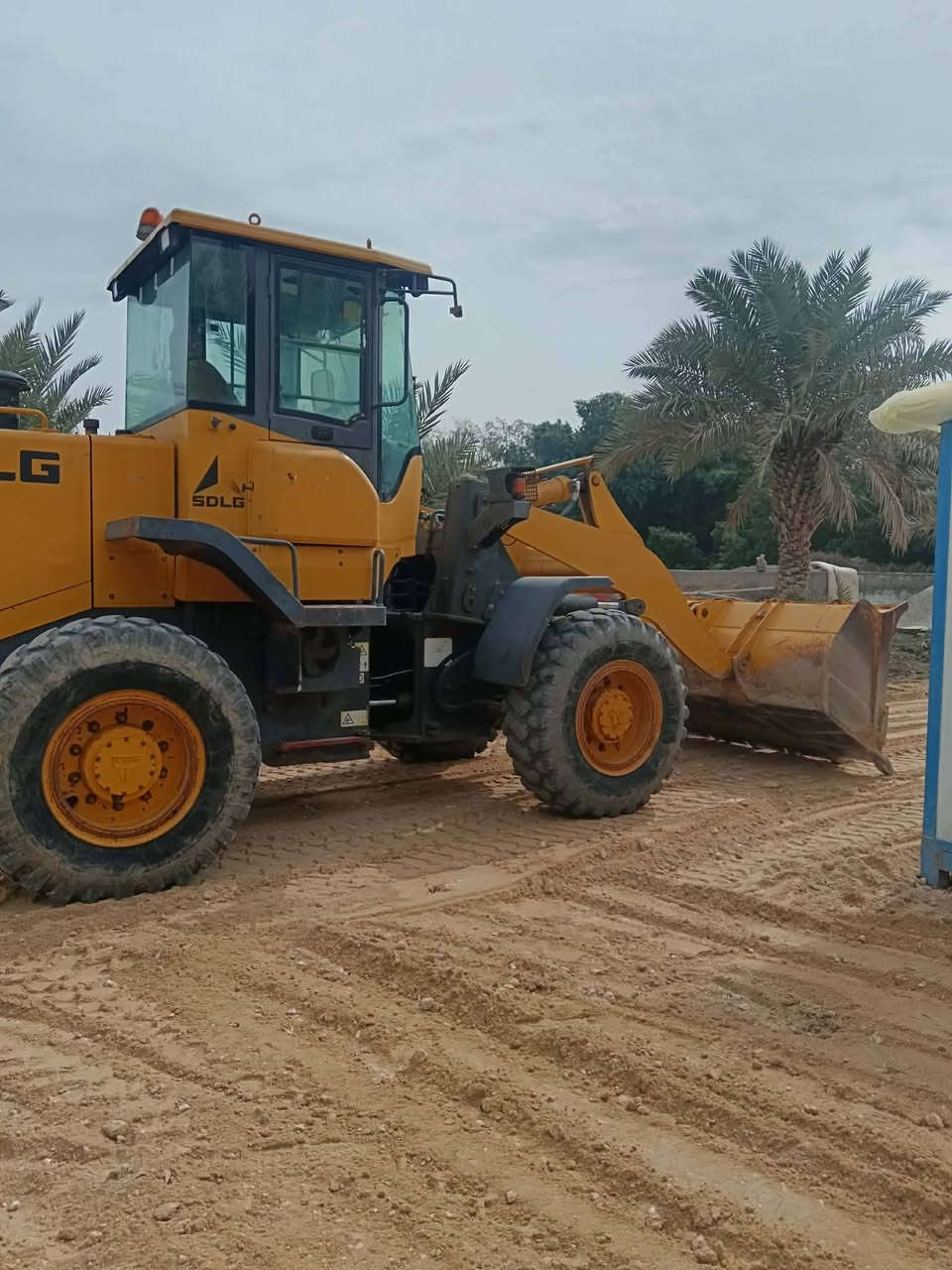 سلام عليكم مكينه الجي مديل14 محرك جديد كير مكفول تخم تاير كيله حجري سعر مناسب


**إذا كنت صاحب هذا الإعلان وتريد حذفه لأي سبب، رجاءا أرسل رسالة إلى الدعم الفني**