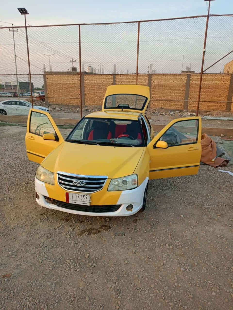 السلام عليكم شيري كوين مكفوله كفاله موديل 14 سنويه ساقطه تخم تاير تبريد شغال حداديه جديده مشط جديد باتري  محركهه كايم سعر (23) مكانهه/ السماوه قضاء الرميثه  /***********
