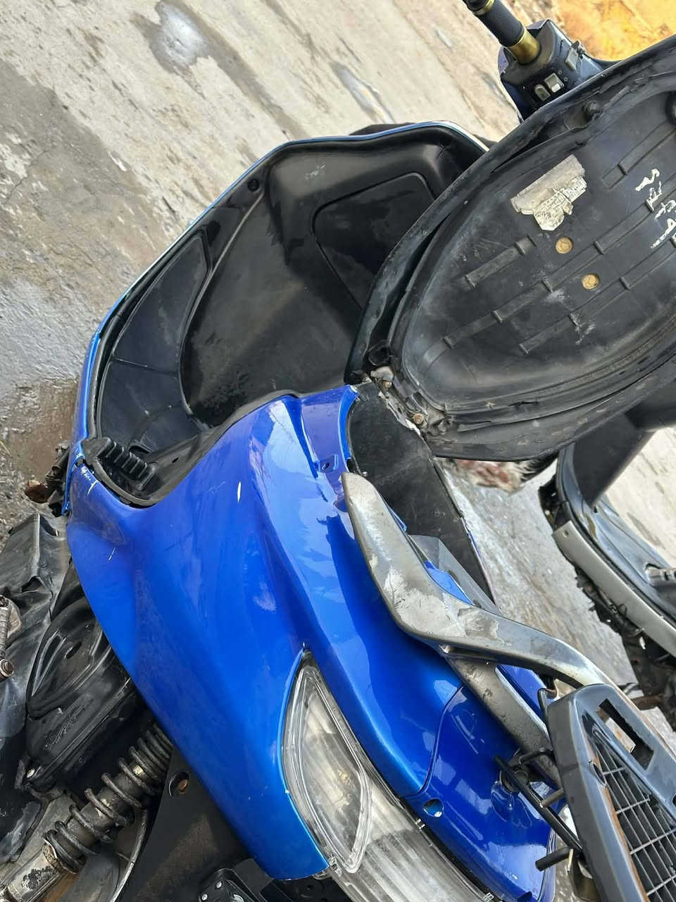 السلام عليكم فراشه فحل كرستال للبيع جاهزه للخير ماعايزه برغي مكينه ما مفتوحه نعومه فول شلعه اومعد خير من الله كله شغال سلف هندر اشاير لايتات عالي ناصي صالنصه FMM
قفل جنطه قفل استيرن  تخم تاير هورن كله شغال مال جناي 
السعر خاص الرقم ***********بي واتساب
