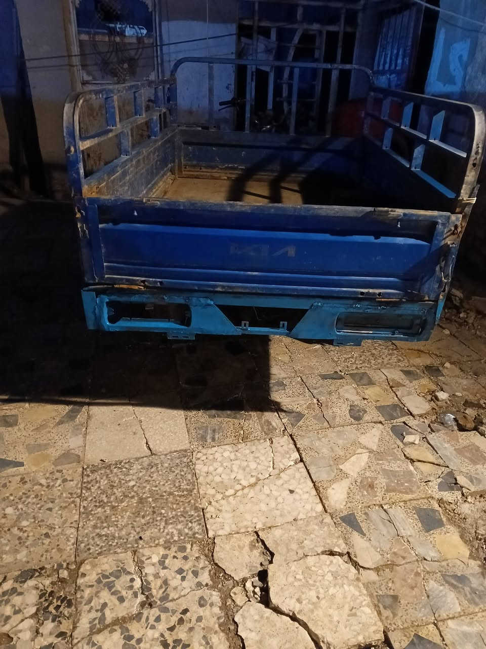 سلام عليكم ستوته اللبيع مديل 16لو 15ما عرف بيهن ما بيها اورق كفلك قانونية وعشائر مكاني بغداد حي نصر سعر 600وبيها مجال ستوته بيها مكينه خير من الله
تصل ***********
