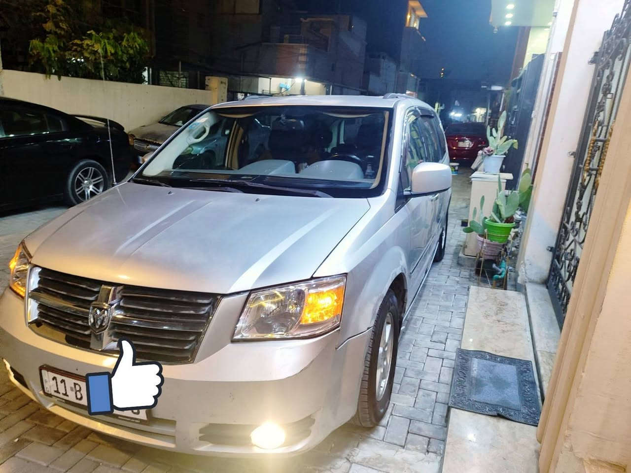 السلام عليكم
دوج كرفان 

موديل 2008

وارد امريكا كلير بدون حادث او غرق

تبريد ثلاث قطع 

موقعه بغداد الأعظمية 

سنويه باسمي تنتهي 2030

رقمي ***********
