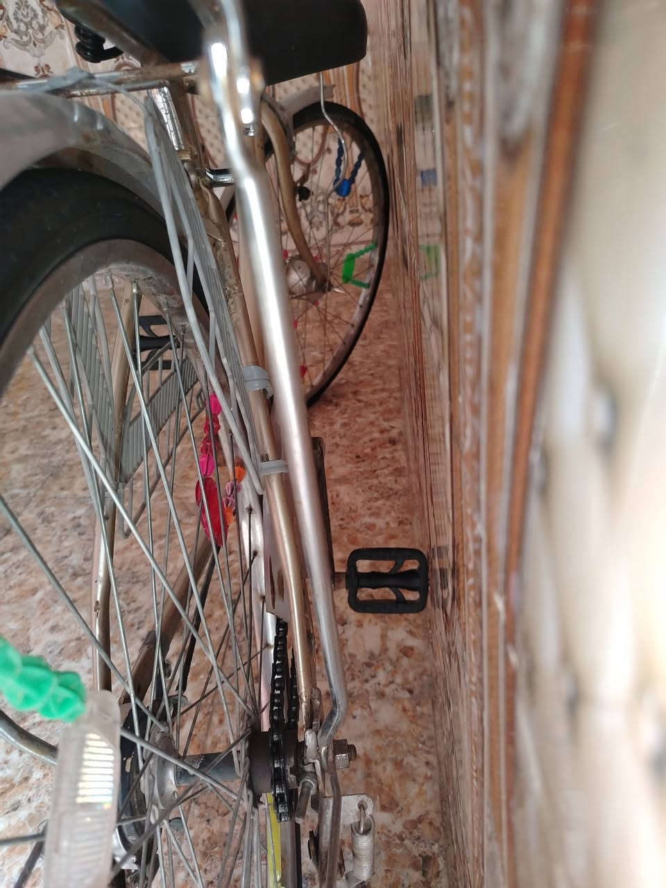 بايسكل للبيع في النجف الاشرف كوفه شارع المعمل البايسكل نضيف السعر 85وبي مجال  للطيبين


**إذا كنت صاحب هذا الإعلان وتريد حذفه لأي سبب، رجاءا أرسل رسالة إلى الدعم الفني**