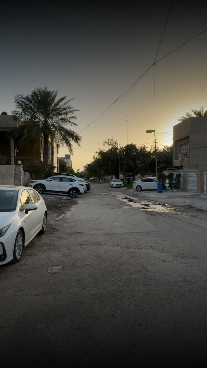 🏠 قطعة ارض للبيع ✅
🔹 المساحة: 100 متر 
🔹 الواجهة:  12،50 متر + النزال : 8 متر 
🔹 الطابو: ملك صرف
📍موقع قطعة الارض شارع فلسطين 504 حي المستنصريه 
🛣️ شارع عرض 15 متر
📌تقطيع حسب الطلب 
🛑 60 متر =واجه 7،50 متر : نزال 8 متر 
🛑 48 متر = واجه 6 متر : نزال  8 متر 
🛑 50 متر = واجه 6،25 متر : نزال  8 متر 
🛑 45 متر =واجه 6 متر : نزال 8 متر 
‎📍 الموقع: مكتب الجبل شارع فلسطين 
📞 للاستفسار والجادين فقط
***********🟧
***********🟧
