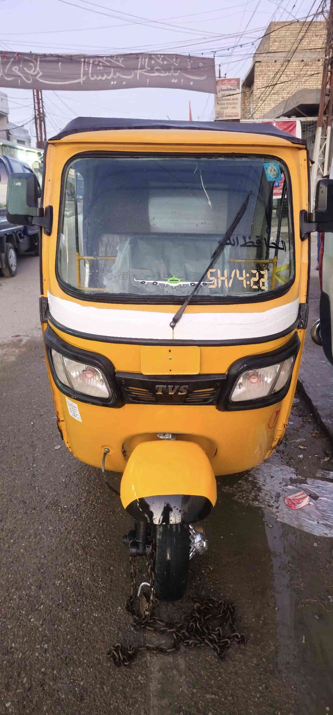 شباب تكاتك عدد 2 البيظه 22 والصفره 20 بدون ضربه صبغ هلالات فقط  لوحه وسنويه انكليزي ثنينهن مكاني البياع الشرطه الخامسه قرب جامع الجميلي هاتف 📞 *********** الشراي يتصل
