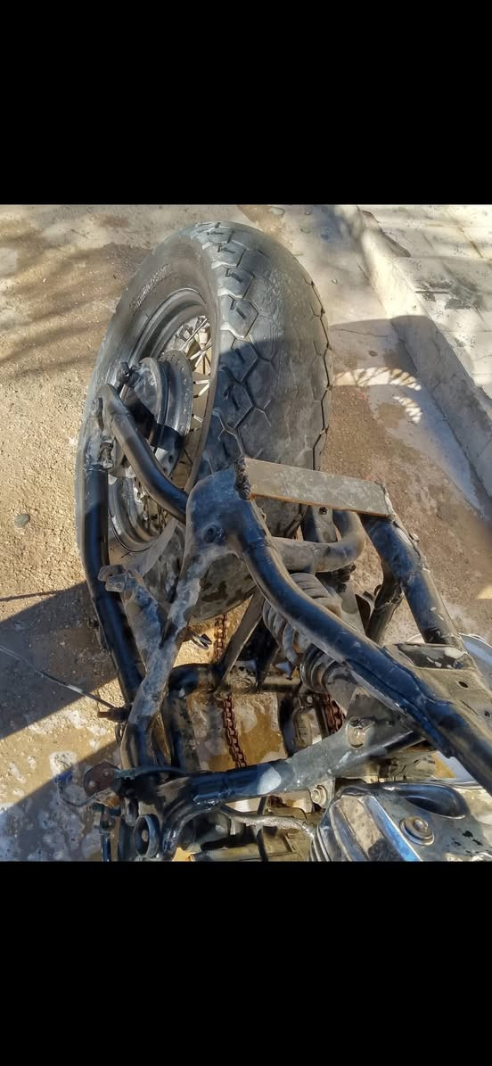 سلام عليكم غراض ستد بسعار جوه سوك يتوفر توصيل الى جميع المحافضات 
الدبلات الاماميه سعرهن ١٠٠الف 
الويل الامامي جاهز ٢٠الف 
قبق الشوته ١٠الف 
الماشة الخلفيه معه واقي الزنجيل ب٤٠الف 
للستفسار *********** وتدللون
