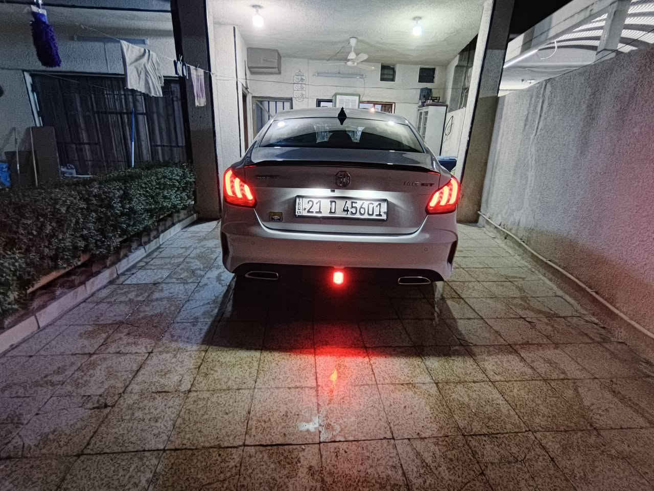 السلام عليك للبيع MG GT موديل 2024 السياره ماشيه ٢١ و٩٠٠ مكفولة من الضرب والصبغ فقط اكو رصعتين كير محرك شرط كفاله إطارات الشركه بعدها بيها نوع كومهو السعر ١٢٠ وبيها مجال السياره باسم دكتوره تريد تحويل تريد وكالة عامه مطلقه رقم تليفون ***********
