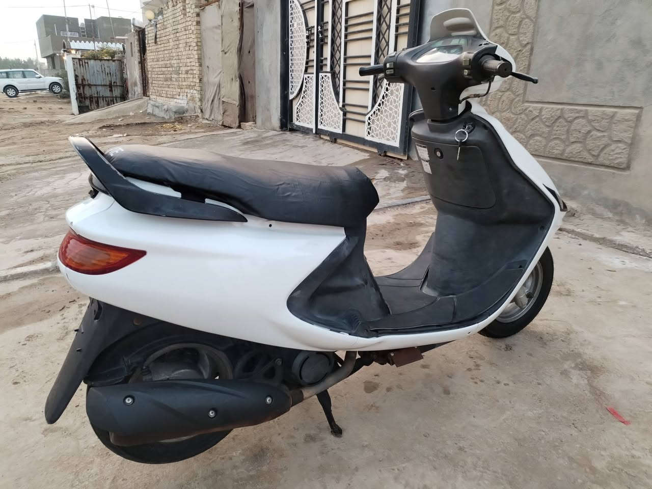 دراجه فراشه فحل حاويه ما ماشيه ما مفتوحه عل فحص كفاله كهربائيات كلهه شغاله لايت عالي ناصي اشاير كلشي شغال دبلات تايرات كله جديد مكينه بجيس فول نهضه ومعدل ناعمه السعر 650 المكان الديوانية الرقم ***********
