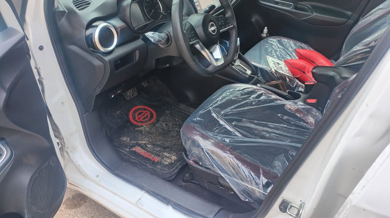 نيسان فيرسا 2024 فئة SR فول
ماشية ١٩ الاف ميل

مكينه 1.6L  رقم بغداد تحويل ثاني يوم لايت زينون 4 عدسات بلادي + اشاير بالمري 

دفيوزر كاربون فايبر + رادارات جانبية + رادار أمامي 

تحديد مسار + حساس خلفي + كاميرا خلفية + كشن هيتر 

شاشة Apple CarPlay

تبريد شاشة + شاشه اعطال + كيجات الكترونية

بصمة تشغيل + بصمة أبواب + تشغيل عن بعد

كروز كنترول + تحكمات ستيرن + كير سبورت

شحن واير لس 

داخل لونين (أسود+ احمر)

صبغ باب السائق + جاملغ + تكمه توحيد لون فقط

دواخل مكفوله لا شواصي ولا لغود

📍 مكان السياره / بغداد

📞 رقم صاحب السياره - ‏***********

السعر 140
