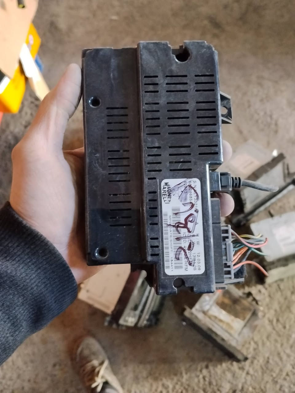 متوفر شاشات عقول وكروت ارباك 
***********📞
***********📞
