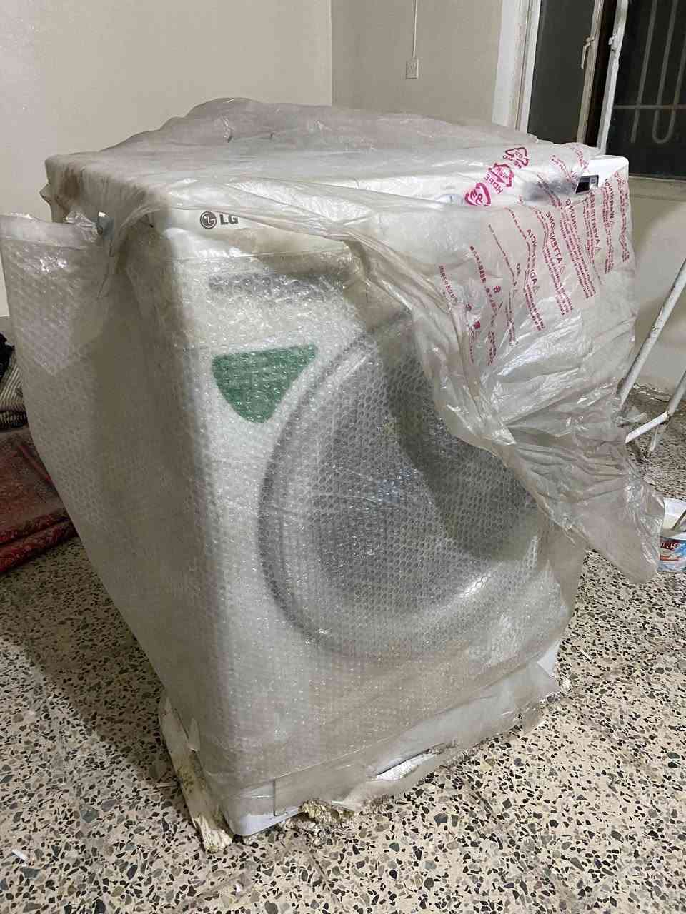 غساله نوعيه LG جديده ما مستخدمة سعة 15 كيلو الي يريد يتصل على هذا الرقم زين ***********
كورك***********
