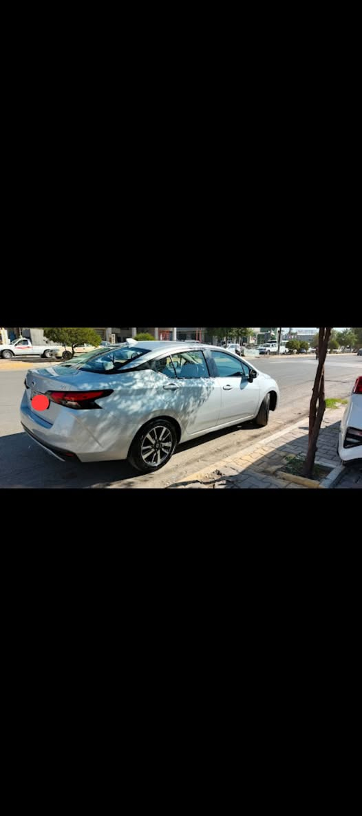 نیسان ڤێرسا ئەمریکی ٢٠٢١ مواسەفات SV 
زۆر خاوێنە هەموو شتی بەشەرت بە ناو خۆمە 
٢ بست بۆنیتی سوبغە بێ داخلی ٤ پەنجەش تەعدیلی هەیە چامرغی سەکن ئێرباگ بەس شان تەقیە 
هەززە نوێ ٤ تایەی نوێ
122 $  مەجال 
*********** أربيل, العراق
