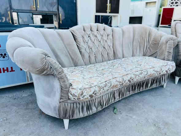 #من_مصر_عاصمة_الاثاث ✅

الى العراق بابل الهاشمية معرض الحربي ابو عبدلله

اكبر معرض ومعمل للأثاث والتخم في بابل

تخم تركي بالة نظافة عالية
السعر ١٦٩  الف كامل 🔥🔥

اسعار جملة الجملة بسعر تكلفة المواد 🔥

يوجد عروض وخصومات خاصة لأصحاب الكميات والحاويات

يوجد تفصال حسب الطلب ورغبة الزبون

يوجد توصيل 🚚🚚

#جديد
معرض الحربي ابو عبدلله لتجارة الاثاث 

#العنوان
العراق- بابل-الهاشميه 
ركن تقاطع البوسعبر ركن تقاطع السياحي

مقابل شركة رأس الخيمة للسيراميك

للحجز ومعرفه الاسعار يرجى مراسله الصفحه

واتساب ☎️
 *********** استاذ حيدر ابو عبدلله
 *********** حسنين الحربي
*********** اسامة السعدي

العنوان على خرائط كوكل ال GPS

https://maps.app.goo.gl/zYtBzz59SsbP1DKt9?g_st=ipc
