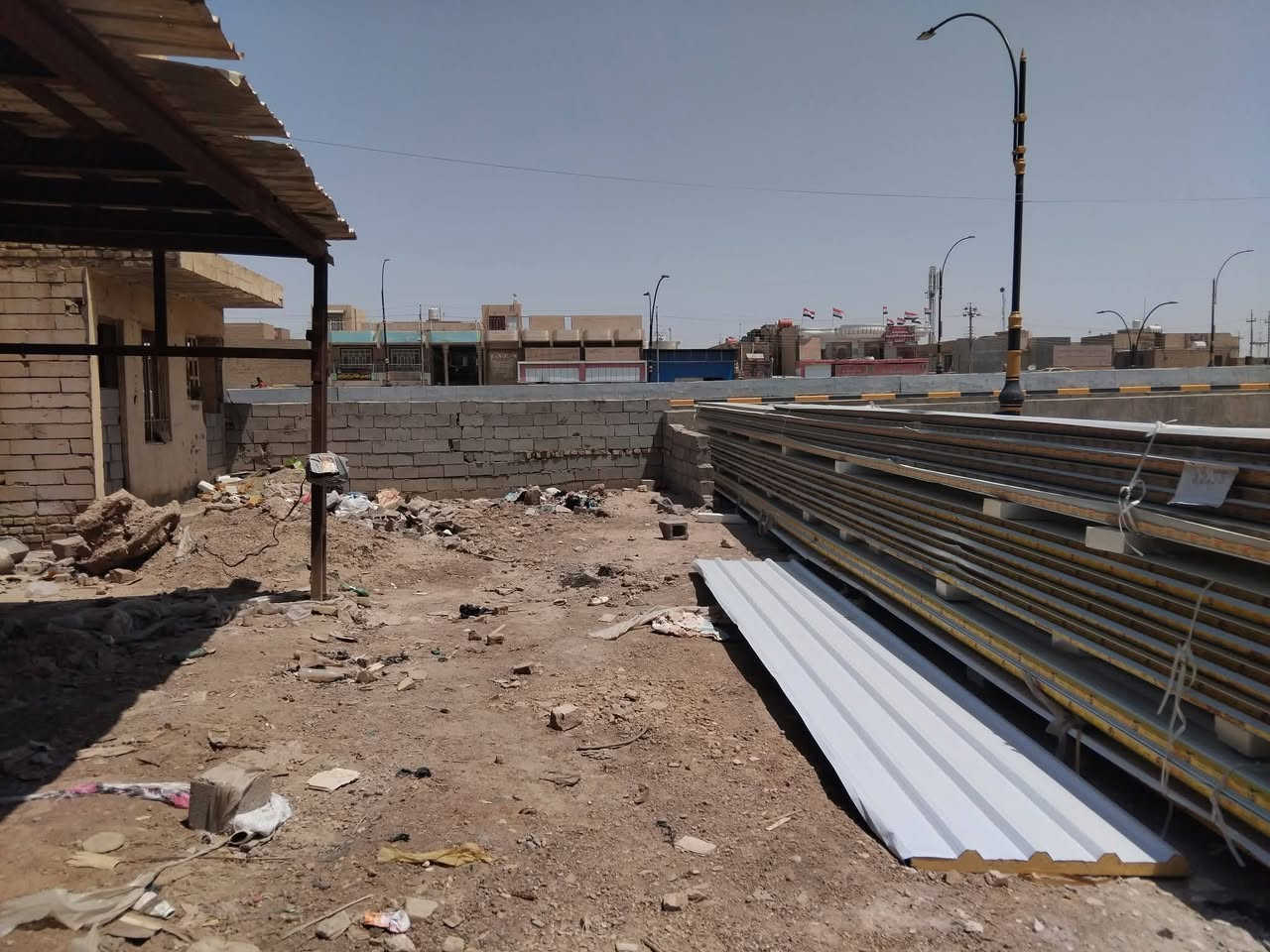 قطعه ارض للبيع فقط
المحافظه: ميسان
#حي_الربيع_مقابيل_النفق ع الشارع العام
المساحه : ٢٥٠ متر 
للإستفسار أكثر اتصلو ع الرقم 
*********** ابو حيدر 
فقط الخاص ما اريد لان مكلف بنشر فقط الاتصال 
علما هاي الصور قديمه هسه هي حاليا مأجره ٦٠٠ بشهر
