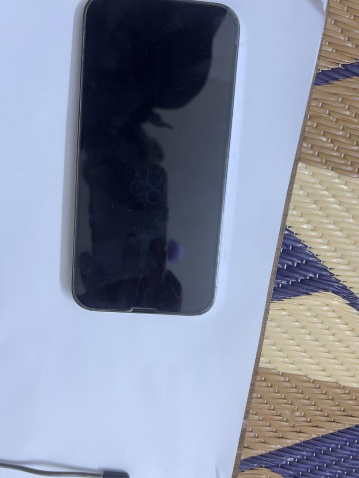 السلام عليكم
ايفون 13برو ماكس 
اللون سمائي
نضافه 90/100
بطارية 83 شركة 
جهاز زلغ واحد مابي  فيس إيدي شغال سعره 750وبي مجال للطيبين مكاني بغداد الدورة ***********متوفر اتصال فقط
