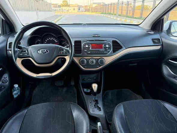 للبيع بيكانتو موديل 2014 رقم سليمانية انكليزي تحويل ثاني يوم السيارة مكفولا من الصبغ البارد والتبديل 
كير ومحرك على وضع الشركة 
تدفئا تبريد شرط 
تخم تاير جديد 
السيارة على وضع الشركة 
السعر 92 ورقة 
***********
‏‪***********‬‏
