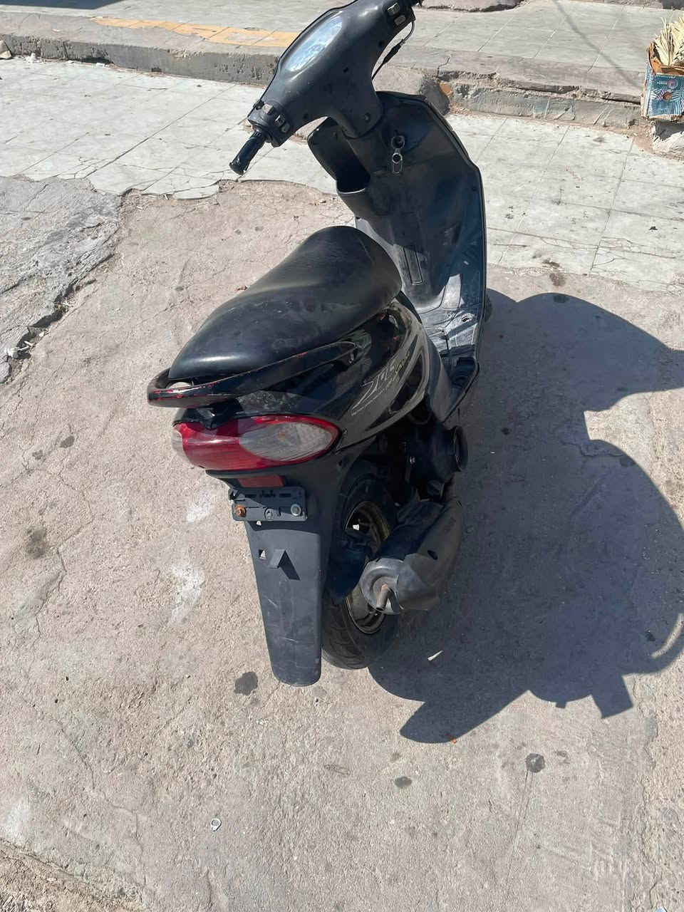 ماكس قجمه شغاله وأي نقص مابيه بلاديه بلاديه
يرادله ترتيب كلش نضيفه نكره سلف وهن و شلعه ومعدل 
سعره ب 400 وبيه مجال مكاني 
بغداد حي جامعه ***********
