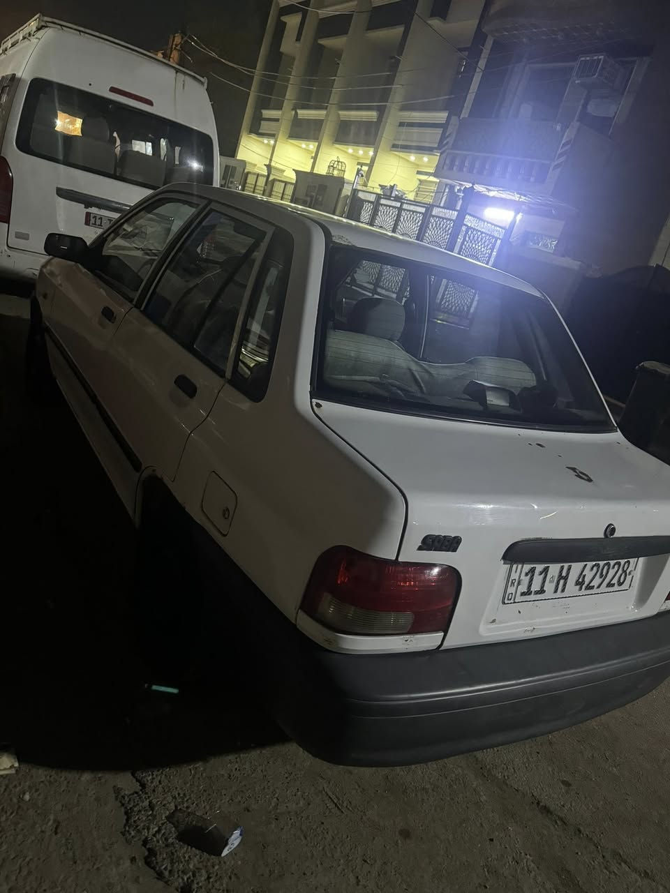 السلام عليكم سايبا نضيفه للبيع مديل ٢٠١٢ نضافه موضحه بالصوره كلشي بيها شغال ما عايز هلكد تبريد ثلج بيها فقط جاملغ مبدل وبنيد معمر السعر ٣٦ العنوان بغداد الجديده الرقم ‭***********‬
