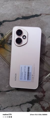 هونر 400 • كاميرا 200 ميجابيكسل • بطارية 6000 مللي