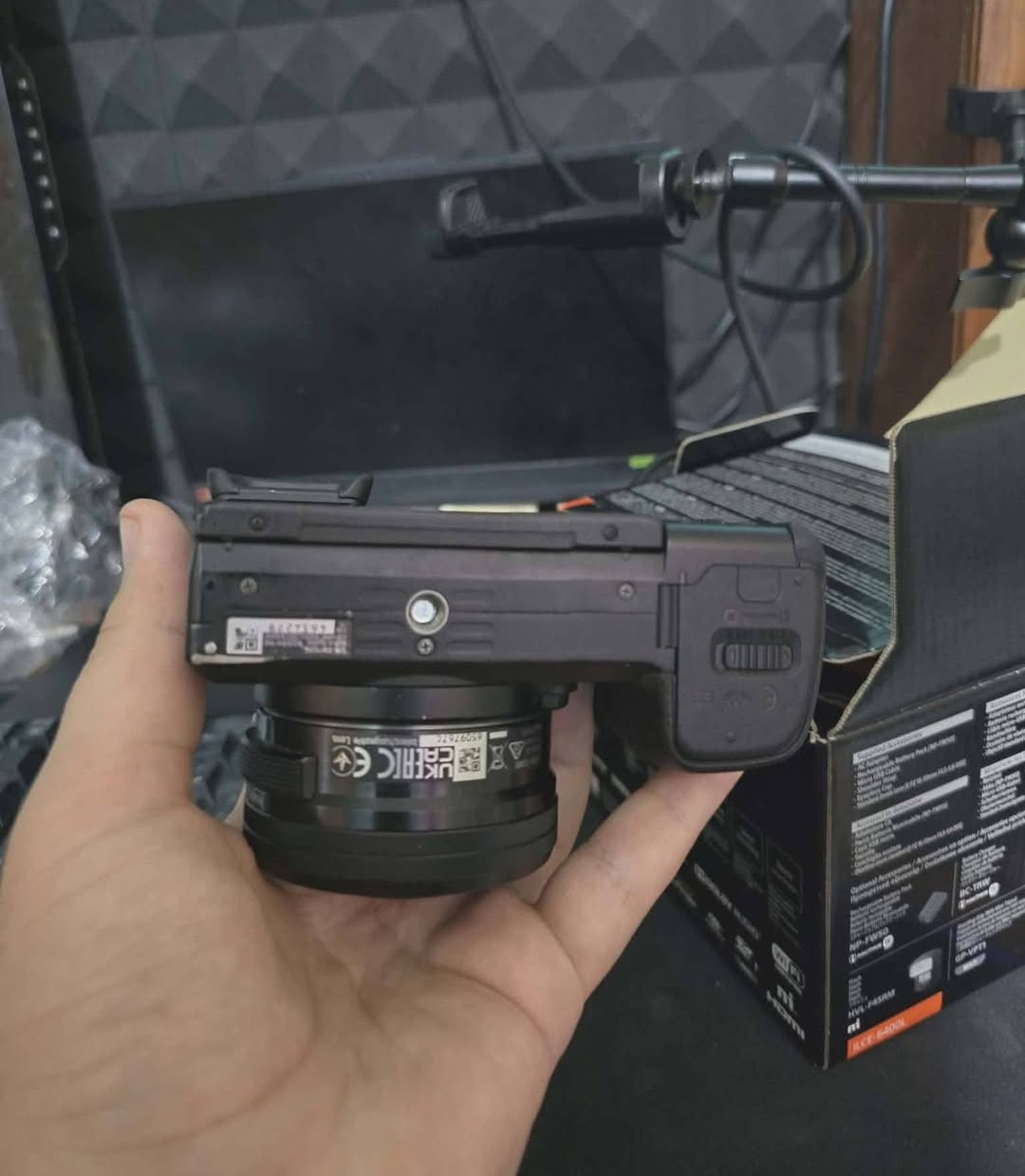 كاميرا sony6400
الشتر.8k 
كارتونه شاحنه وكيبلات كامله 
وياها عدسه  55mm-16
مكاني بغداد 
السعر 850


**إذا كنت صاحب هذا الإعلان وتريد حذفه لأي سبب، رجاءا أرسل رسالة إلى الدعم الفني**