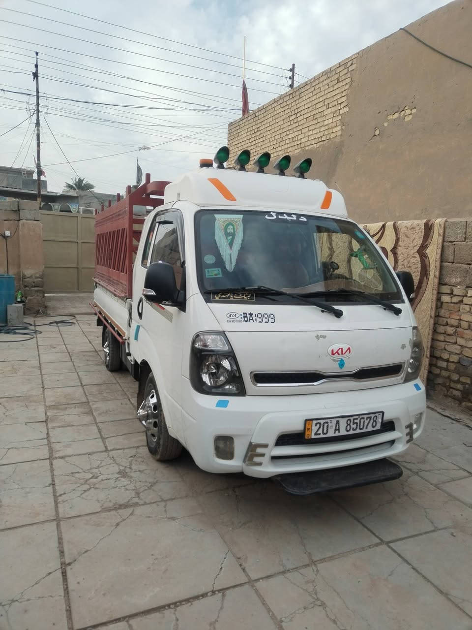 سلام عليكم كيا حمل 2018البيع عنوان بغداد حسينيه المعامل ***********
