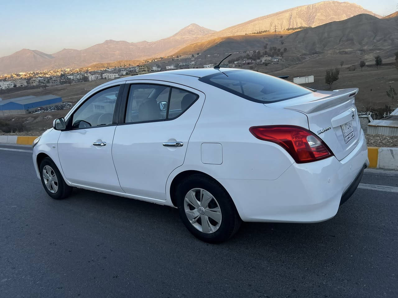 نيسان سه ني لاكشميباي  موديل ٢٠٢٠ مه نه فيست ئه سلي بي بوياغ بي تعديل زور خاوينه ،
***********
