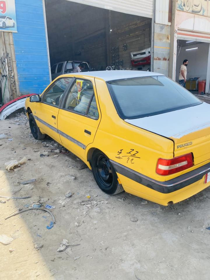 سلام عليكم بيجو لميس ٢٠١٦مكينه بيه خيط بخار كير فرنسي 
تبريد شغل حداديه جديده السياره جاهزه من كلشي 
مكفوله بيه بس تلگيط اخياسات بل دوس وربع الدواير 
مكان السياره الديوانيه سعره ٤٤وبيه مجال 
***********
