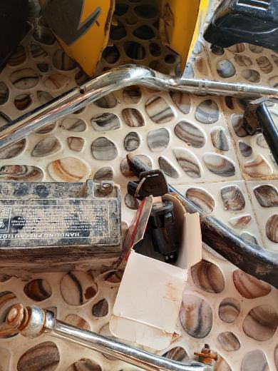 سلام عليكم غراض للبيع
قيم وبالخدمه مكاني شارع نفط


**إذا كنت صاحب هذا الإعلان وتريد حذفه لأي سبب، رجاءا أرسل رسالة إلى الدعم الفني**