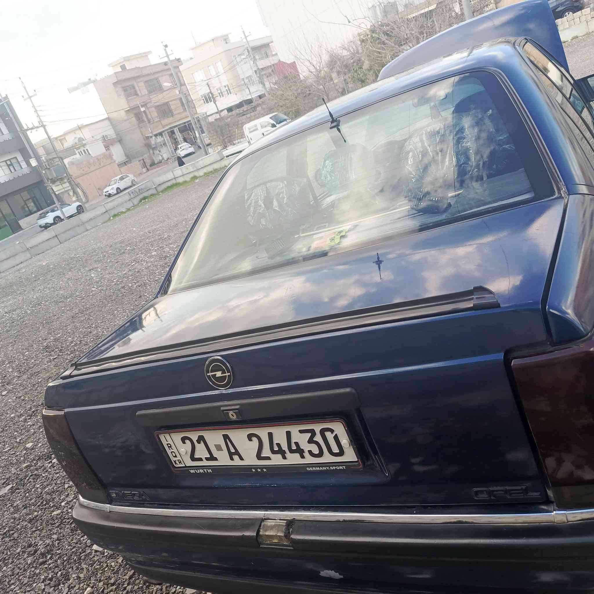 ئوبل ئونيگاصالون 
1992سه نه و تا زه هه زه تازه يه به ناو خو مه وه يه مه كينه و كيره به شترت سه ياره كه مالي دؤ سته 
35 كه مك مه عمه له ***********
