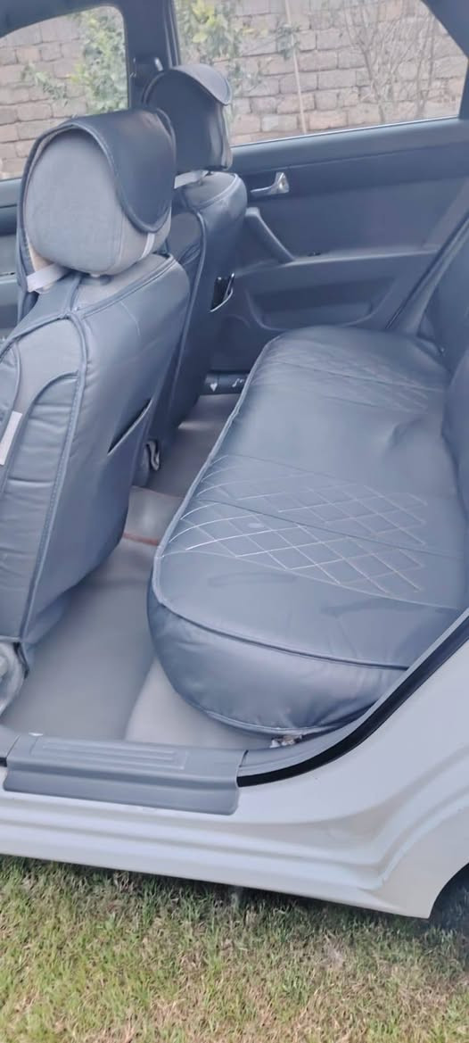 السلام عليكم اوبترا ٢٠١٢ رقم بغداد ماشيه ١٢٦ الف سياره جديده حلوه تبريد تدفئه صدر تخم تايرات اماميه جديد بأسمي تحويل ثاني سونار مرفق بالصوره سعرها ٨٥ وبيها مجال للطيبين مكان سياره بابل للاستفسار الاتصال ***********
