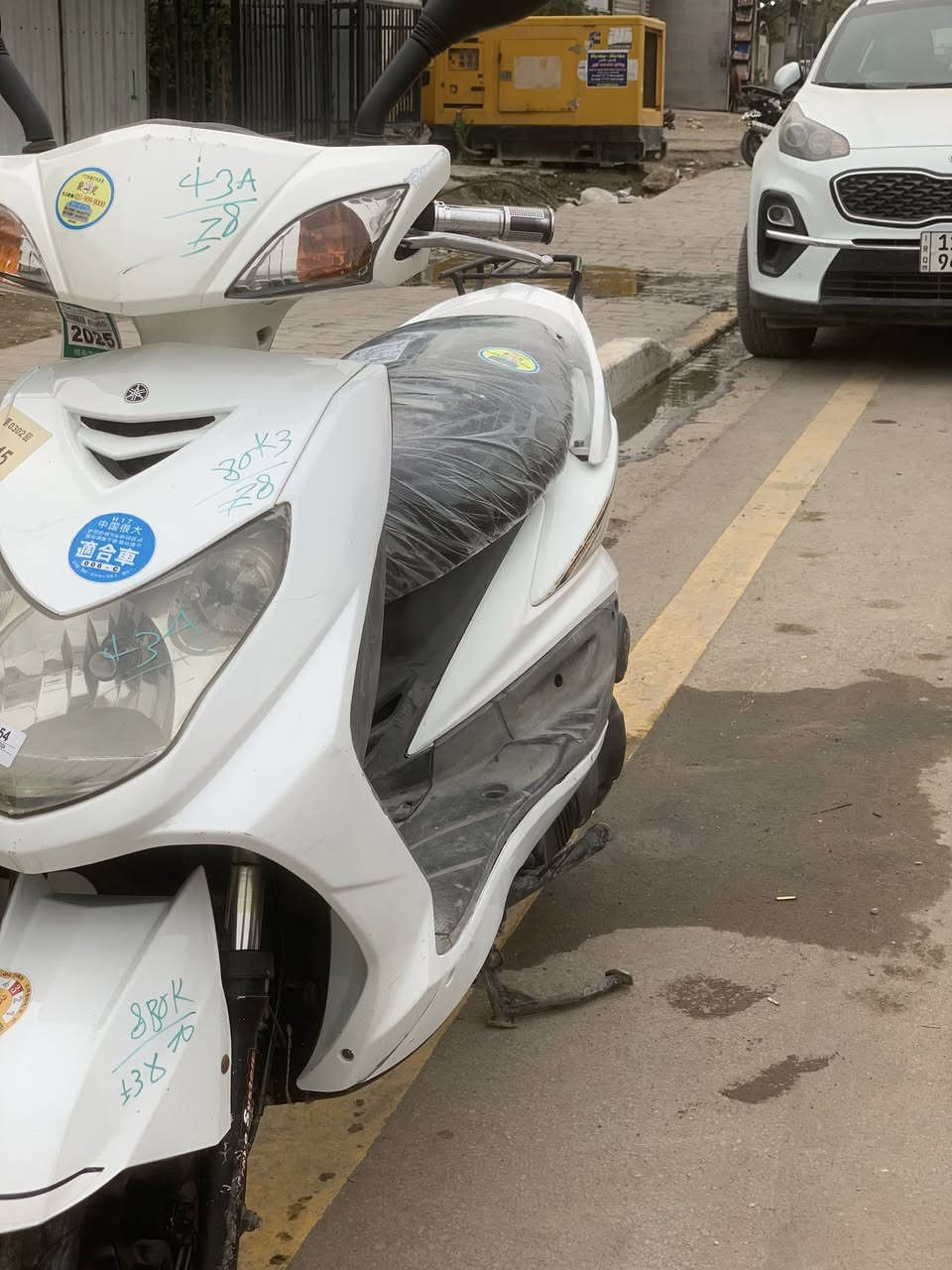 السلام عليكم سكنس فحل كفاله عامه من التاير لتاير كلشي شغال بيها اشاير كلوبات عالي ناصي كلها شغاله كلها مكينه مكفوله من الفتح والشد نكره سلف كهربائيات كلها شغاله سوبايه اصليه اجتي وياها اوراق بيها المكان بغداد حي اور السعر 900 وبيها مجال التصال *********** وألي ايريد واتساب ***********
