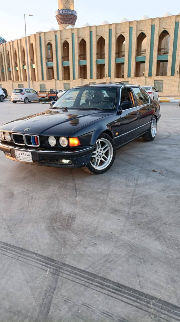 سلام عليكم
بي ئم 740 8V أصل

سياره جاهزه وتحويل

مكينه وكير كفاله 

كهربائياته كله البلاد

تجي وتشوف بعينك

مراوس عادي بس كوري 

مكان سياره واسط 

سعره 48 وبيه مجال 

ستفسار اتصل ***********
