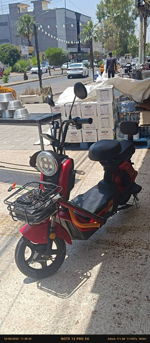 ماطور نظيف للبيع لايتات اشاير هورن كله شغال الماطور نظافه فول اربع بطاريات شرط السعر 275 وبي مجال بسيط مكاني حي الميثاق جانب الايسر الاستفسار على الرقم/‏‪***********‬‏
