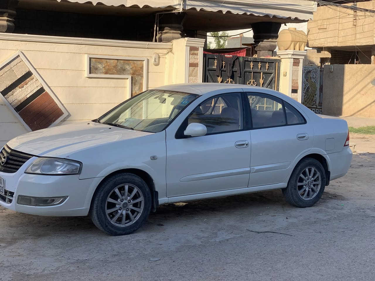 للبيع او مراوس نيسان سني
موديل: 2008
رقم: ديالى بسمي 
محرك: جديد بل جيس
قير: أوتوماتيك
تبريد ممتاز جداً 
سنتر

بيها 3 قطع 

الموقع: بغداد وره الجسينيه مال راشديه
السعر: 95 بيها مجال 
رقم الهاتف: ***********
