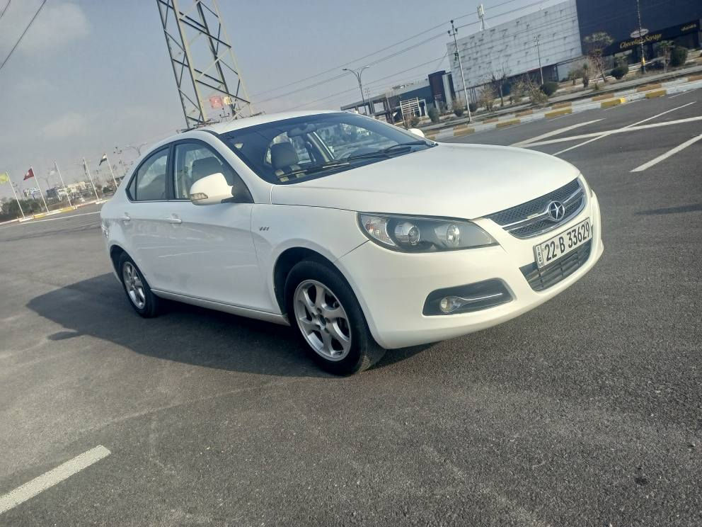 جـاک JAC مۆدێل ۲٠۱۲
*********** _ ***********
مەکینەزنجیر  VVT  ،  سنەوی و رەقەم و هەززەی  تازەیە  ، تەنها یەک پارچە سبوخی هەیە  بێ دەحم و لێدراو ، چوار جام کارەبای ،  تەبرید سارد و گەرم لەسەر سویچ ، گێر و مەکینە و توندوتۆلی بەشەرت , سەیارەیەکە یەک دەستە و پاک ماوەتەوە  ، نرخی ۷٠ گەلاو معامەلە 
*********** _ *********** رانية, السليمانية
