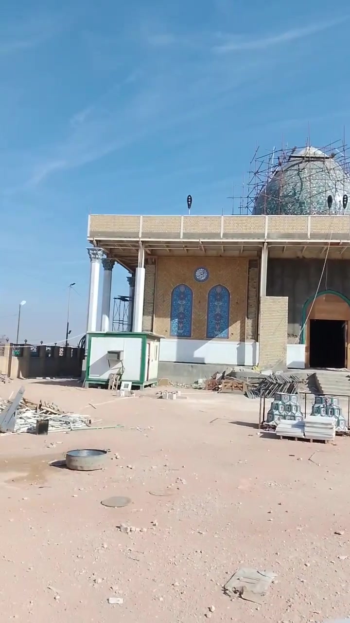 شغل يد... مو شغل مكاين 

طابوق جف قيم + كاشي كربلائي 
لفظ الجلالة + زخرفة إسلامية 

جودة تشهد عليها الجدران
***********
