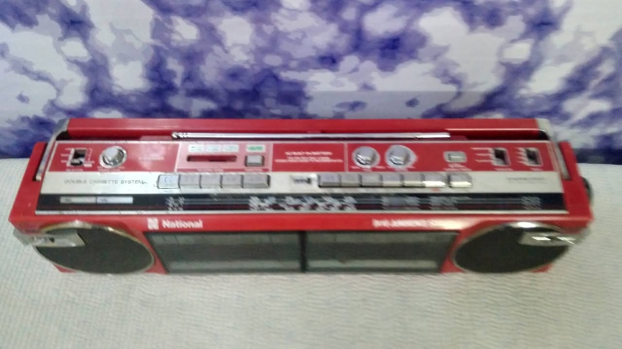 جهاز ماركة National
صناعة يابانية اصلي 
راديو 4 موجات FM AM Sw1sw2
المسجل شغال بالكامل جهة قلاب 
مدخل اواكس AUX 
***********
يوجد توصيل
