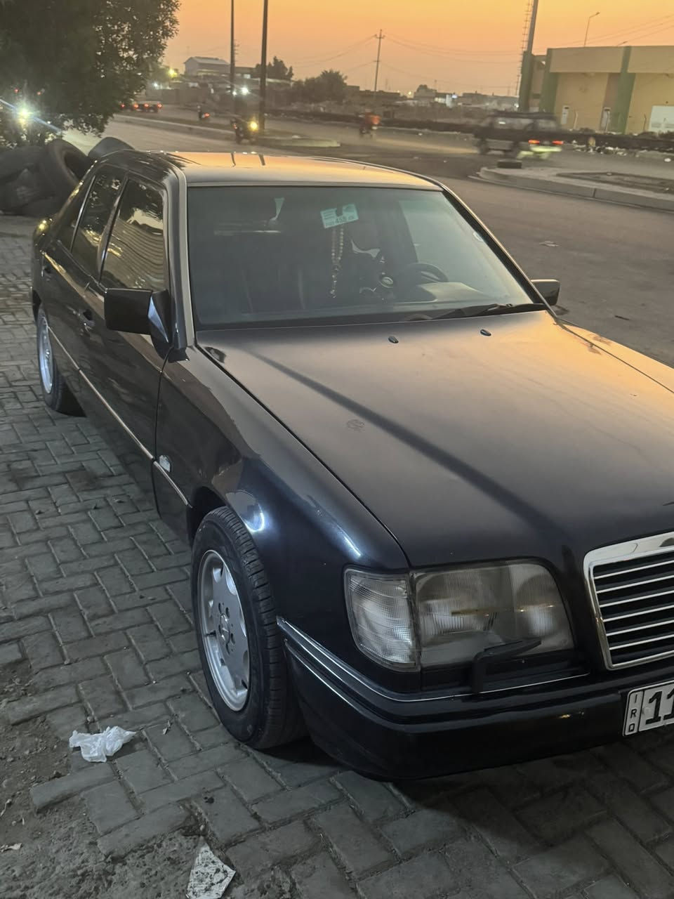 مارسيدس دب موديل ١٩٩٠محدثه بيبي رقم بغداد نكليزي  مكينه ٢٥٠٠ قواعد دبل سليمه صدر جديد تبريد شغال جام كهرباء فتحه كشنين جلد كهرباء سلايت بالقماره دواخل جديده تخم تاير سياره جاهزه من كلشي سعرها ٧٢وبيه مجال ***********
