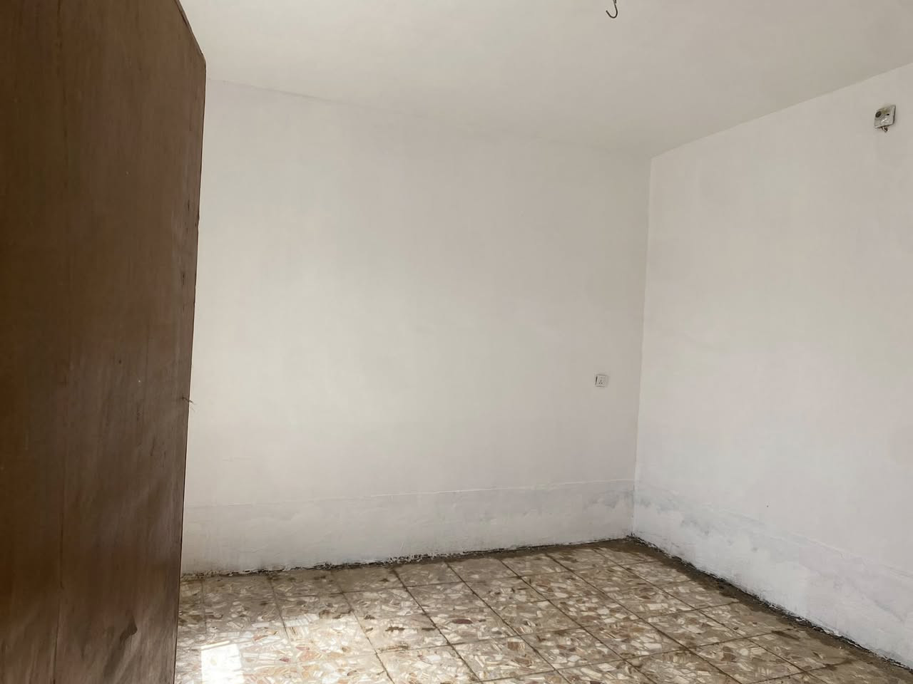دار سكن الايجار
حي الزهراء خلف المعهد التقني المساحة110متر
غرفة صالة مطبخ طارمة
صحيات ***********
