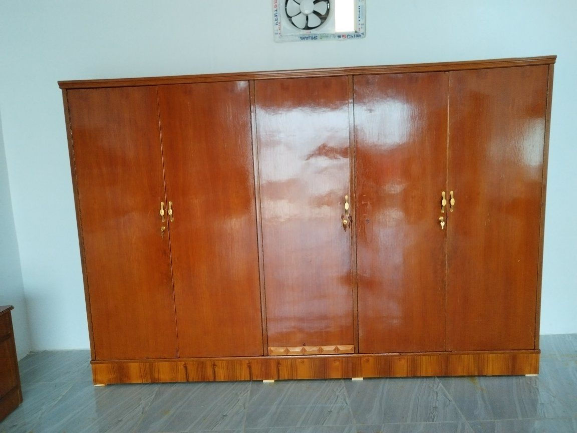 قنصور خمس أبواب نضافه فول السعر 190
مناميه خمس أبواب السعر 175
*********** للاستفسار
