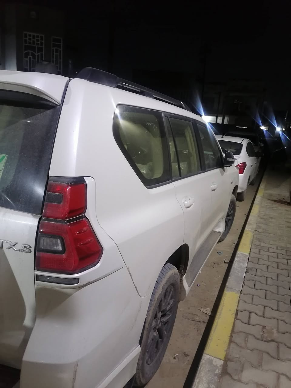 للبيع برادو موديل ٢٣ أربيل مواصفات حلوه تلفون ***********
