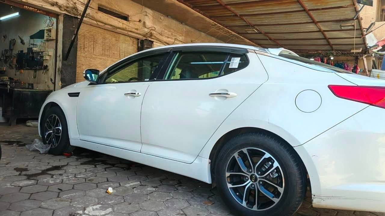 سلام عليكم كيه أوبتما للبيع فول عده فتحه بصمه ابواب  بيه تكشر مال صبغ معروف صدفي وبيه ٣قطع بصمه  تشغيل تبريد قطعتين السعر ١٠٥$بيه مجال مكاني بغداد الحريه***********
