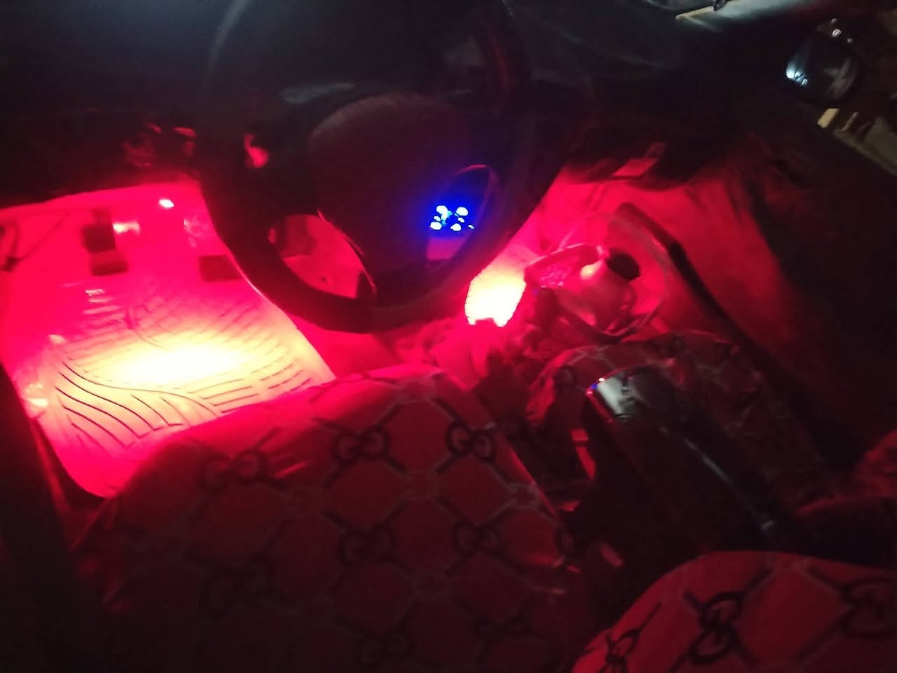 كيه سيفيه موديل ٩٤ رقم ديالي طرف ثالث بس وكاله البيع السعر ب مليونين سياره حلوه مال جناي  /*********** /***********
