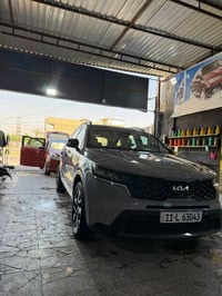 سورنتو  موديل ٢٢ للبيع  لون اسمنتي فول جلد داخل ابيض صاجات  بانوراما ح...