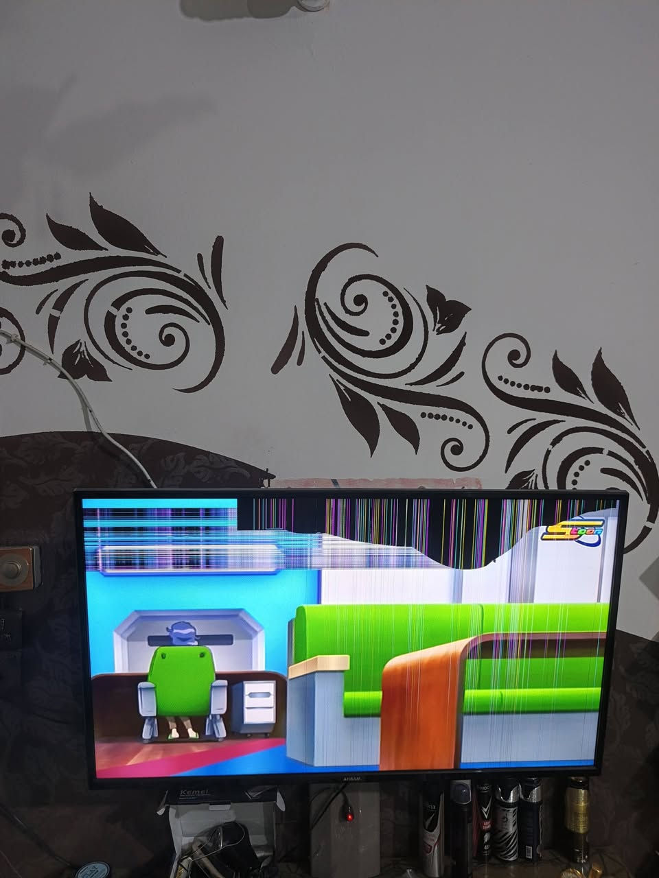 خزان ٢٥٠ لتر ايراني درجة اولى علئ فحص السعر ٤٠ ألف
معرض ٤٥ ألف 
بلازما حجم ٣٢ بيهة خطوط بسيطة السعر ٥٠ الف للاستفسار وات ساب ***********
