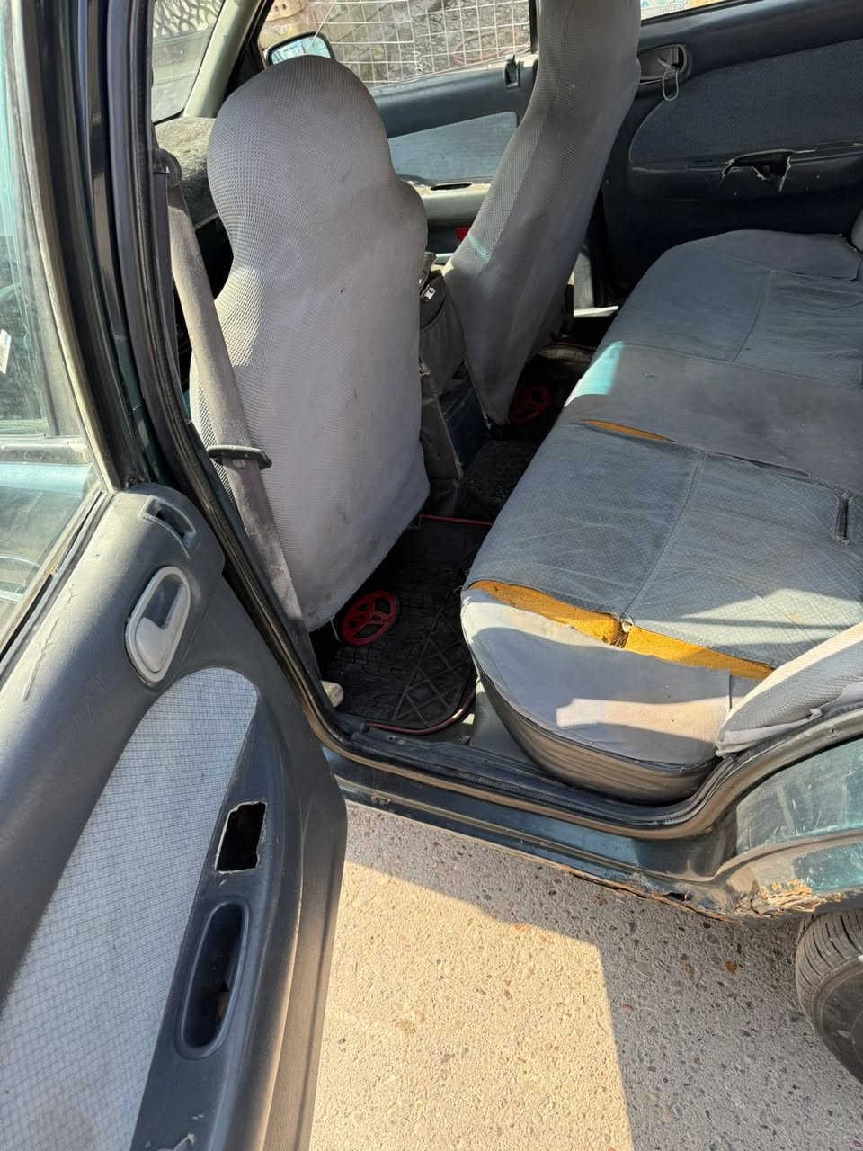 سلام عليكم للبيع
سيارة سيڤيا موديل 93
محرك جديد كيربلادي خير من الله 
السيارة مصبوغة جماليه لون اخضر 
سنويه بسمي تحويل ثاني يوم رقم انبار 
السعر :35ورقة وبيه مجال بسيط
كيرعادي


**إذا كنت صاحب هذا الإعلان وتريد حذفه لأي سبب، رجاءا أرسل رسالة إلى الدعم الفني**