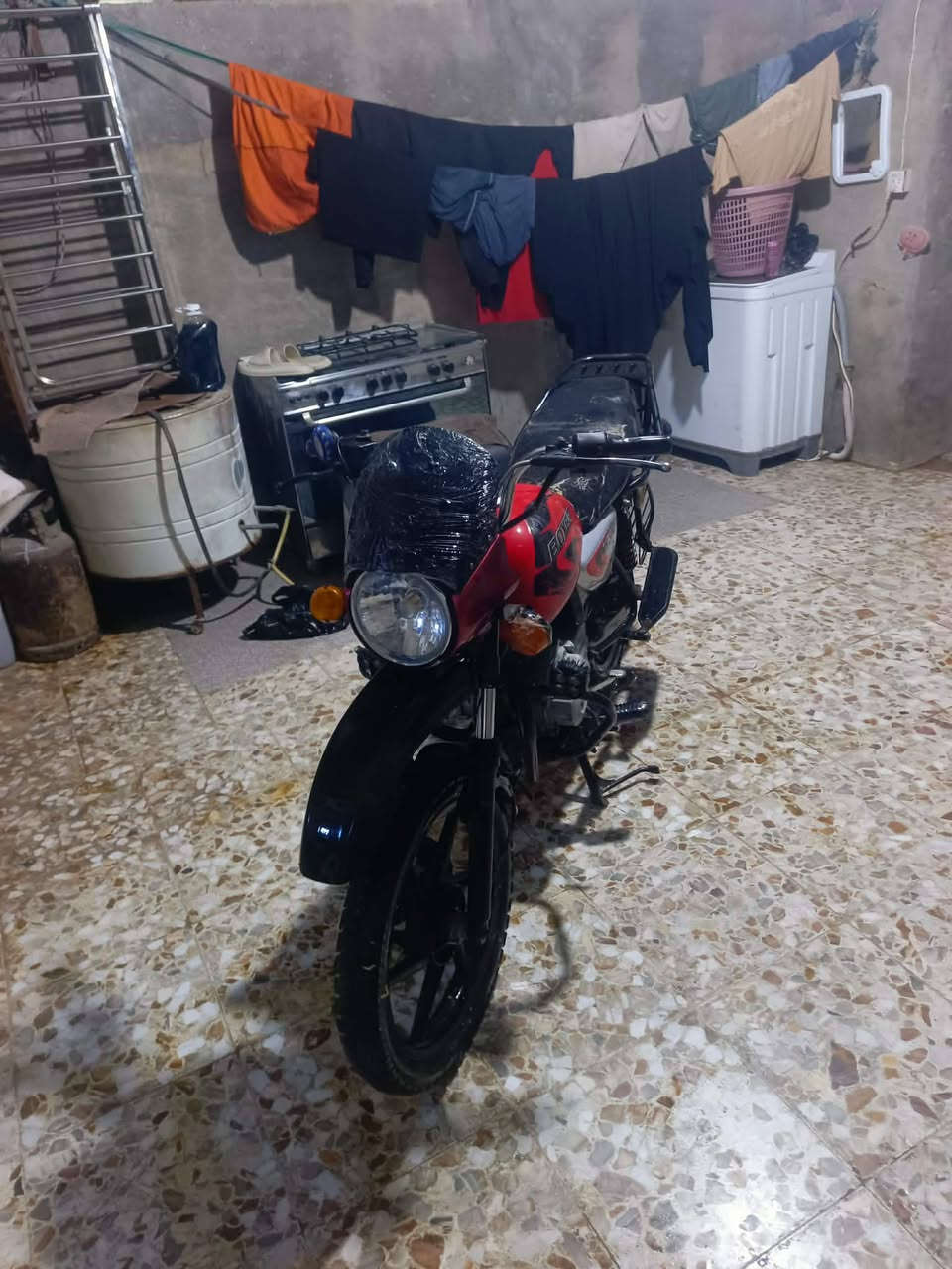 سلام عليكم دراجه بوكسر جبلي للبيع مديل23دراجه عوزه ترتيب بسيط نواقصه قلييله اادراجه اوراق موجودك مكاني حله شارع80كربله للبيع او مراوس السعر والتفاصيل الباقيه خاص او تصل رقمي***********
