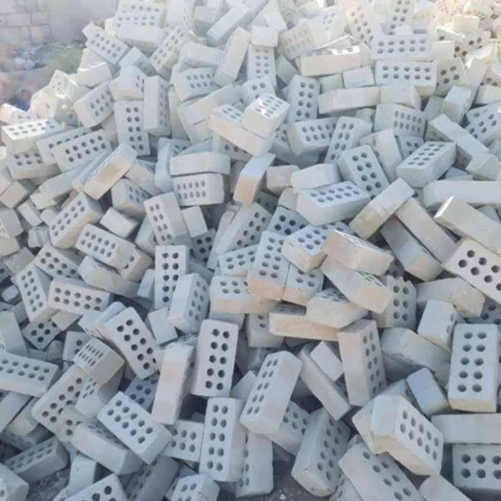 ***********
***********
انخفاض اسعار الطابوق الجمهوري 
وخصم خاص عند شراء (3) 
سيارات فأكثر من الطابوق 
طابوق النهروان الجمهوري....... 
جوده تثق بيها قالب ستندر 
بالحجم (7.5×11.5×24) سم 
منخفض لاملاح بنسبه 20/100
عزل حراري وصوتي ممتاز 
مفحوص مختبريا 
مقاوم للضغط العالي 
التوصيل بعد (24)ساعه بعد 
تثبيت الحجز لكل المحافظات 
عروض مميزه باسعار تنافسيه ترضي الكل
