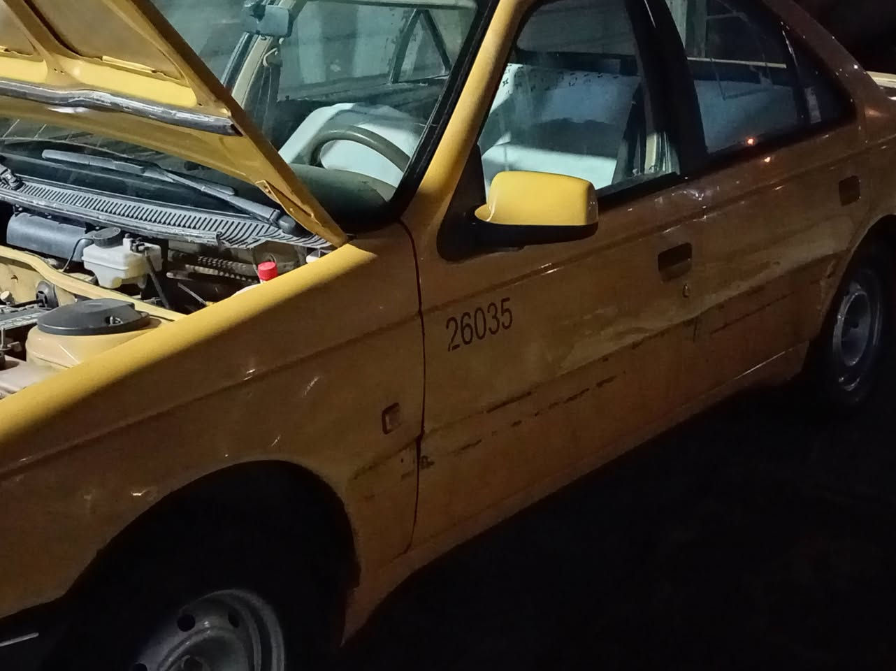 السلام عليكم
بيجو أكد 2016
كفاله عامه ماعده البنيد مصبوغ أثر جراد
كير مكينه تايرات
صدر نص عمر
رقم انكليزي كربلاء
مكاني بغداد الشعله
السعر 33وبيهه مجال
***********
