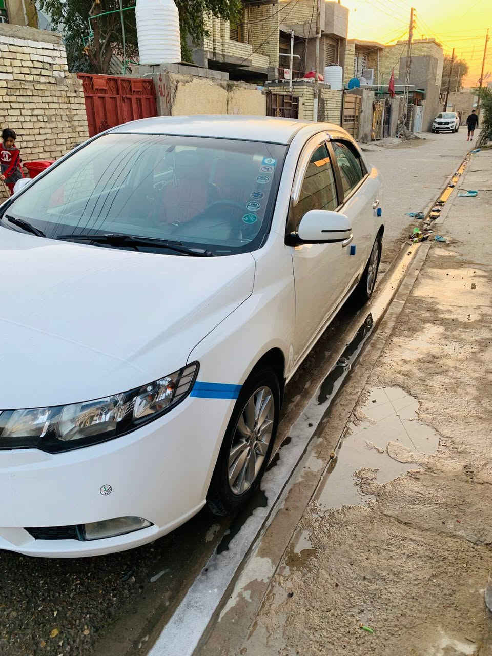 سلام عليكم سيراتو 2013خليجي مكينه 1600دوش على وضع شركه كير على وضع شركه سياره كفاله عامه عده شويه بارد بل جاملغ الخلفي وشويه بل باب بجم كبس كير مكينه حداديه كفاله عامه تبريد ثلج تخم تاير ويل كروم باتري جديد خط بانزين جديد اي نقص مابيه سياره موصفات سياره اشير بل مري شفتات ستيرن تحكم صفحتين عنوان سياره بغداد المعامل سعر 113وبيه مجال حك الجيه ***********
